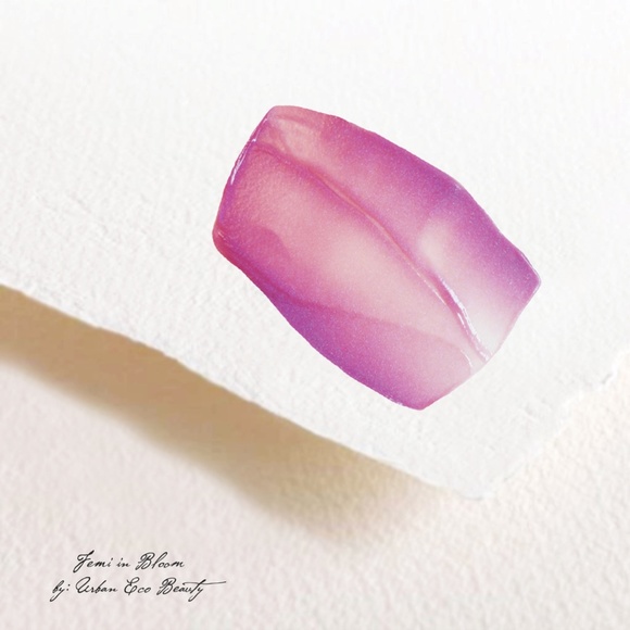 Purple Berry Grape Sheer Tint Organic Lip Gloss Plumper Treatment - Picture 7 of 16